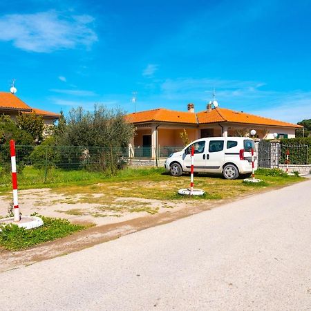 Appartamento Passeggiata Al Mare مارينا دي كامبو المظهر الخارجي الصورة
