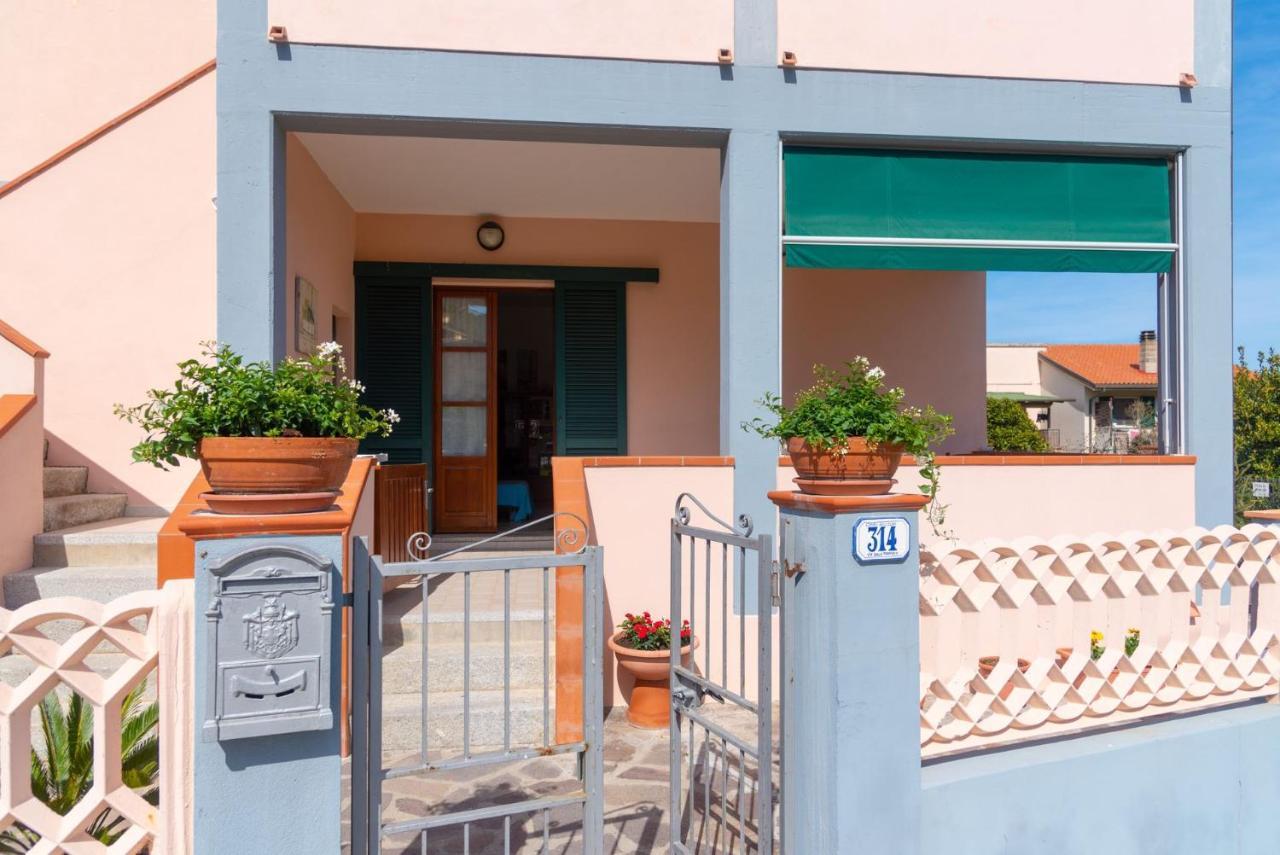 Appartamento Passeggiata Al Mare مارينا دي كامبو المظهر الخارجي الصورة